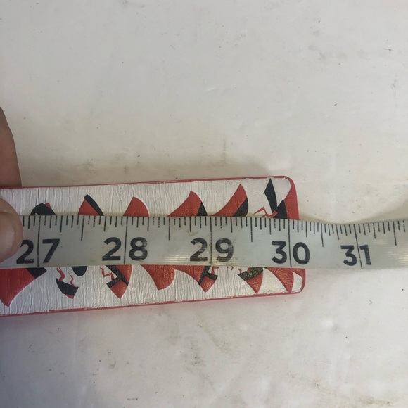 Volcom Kids Creature Belt. Teeth. Red And White. Size 22. - Picture 8 of 9